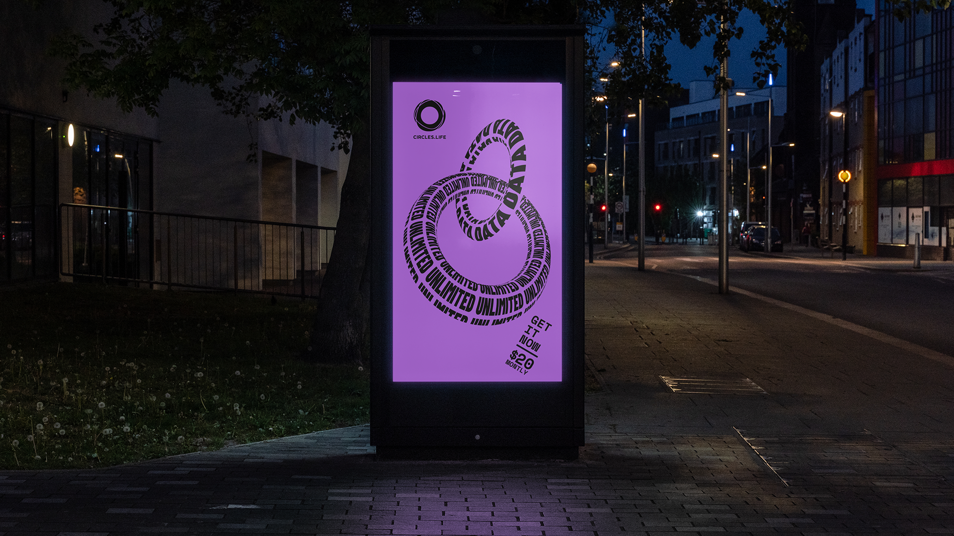 Circles.Life ↳ Looping ads to offer an unlimited data telco plan.